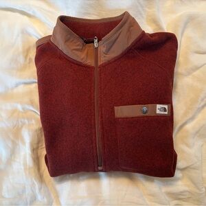 North Face Fleece 1/2 zip NWOT
